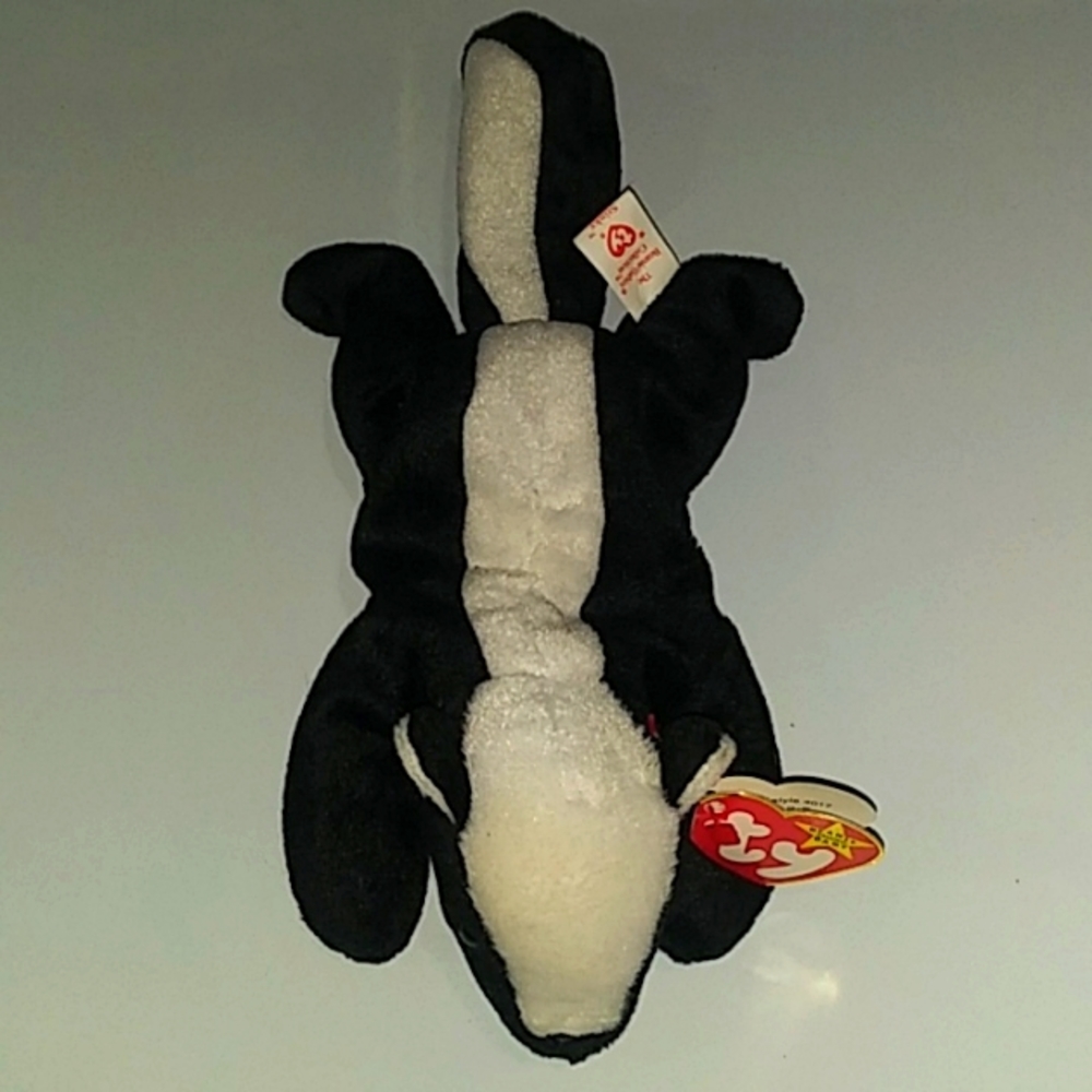 1995 ty Stinky beanie baby with PVC pellets